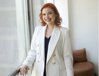 Dra. Mariana Barbalho no consultório